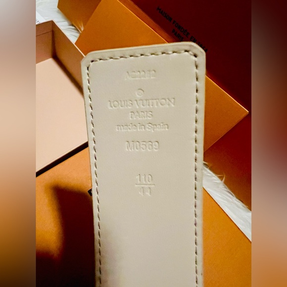 Louis Vuitton Damier azur belt - Picture 5 of 5